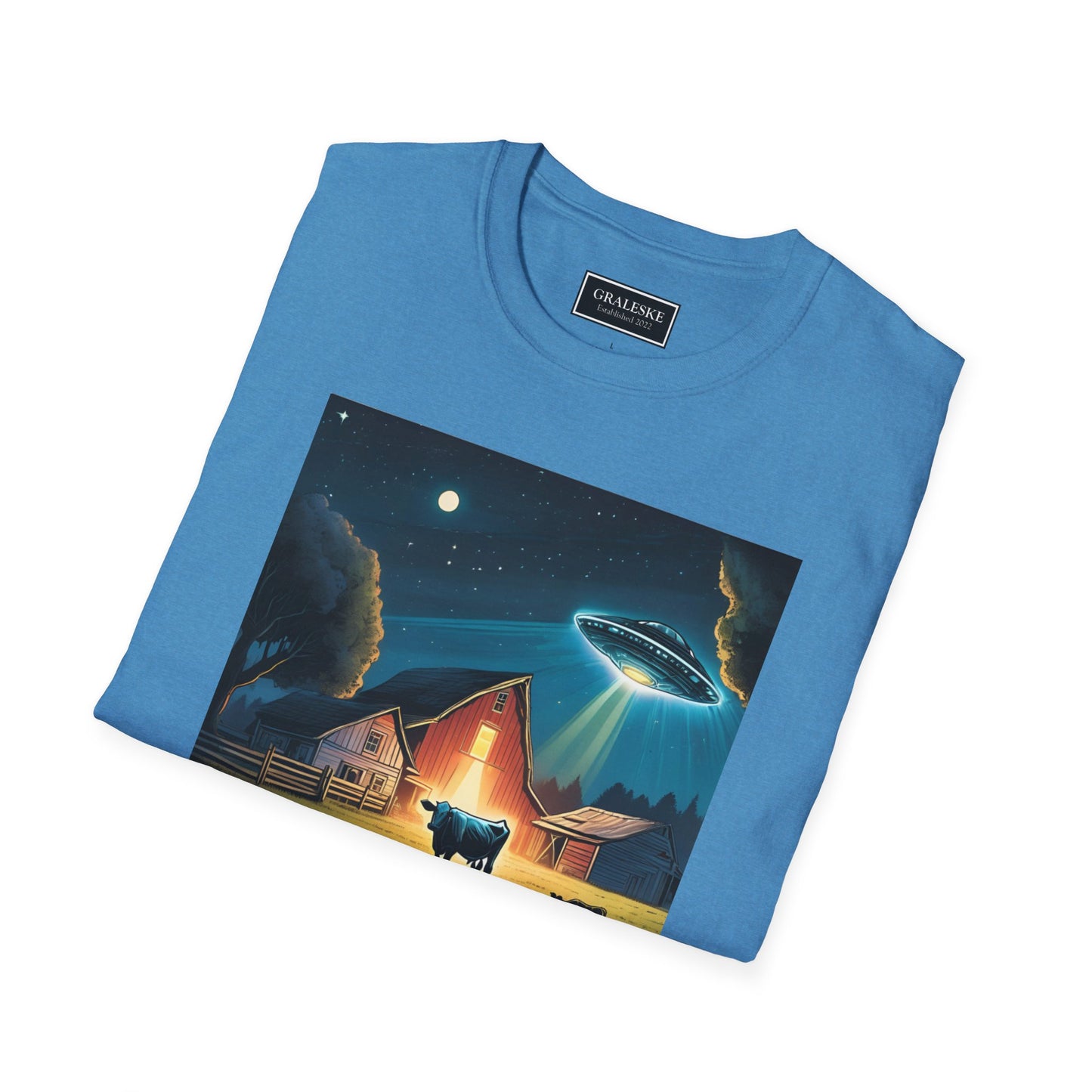 spaceship over farm - 2024 - Unisex T-Shirt - Graleske