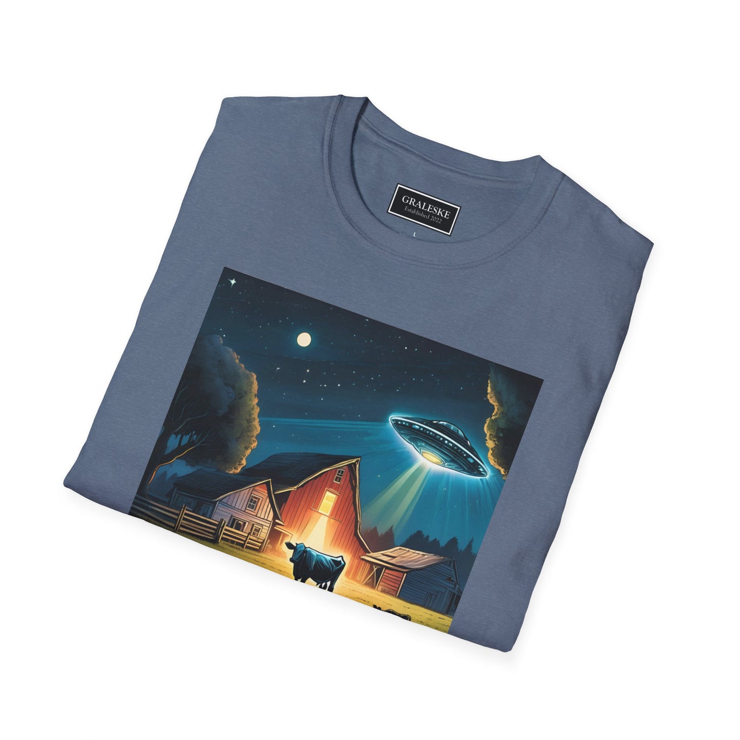 spaceship over farm - 2024 - Unisex T-Shirt - Graleske